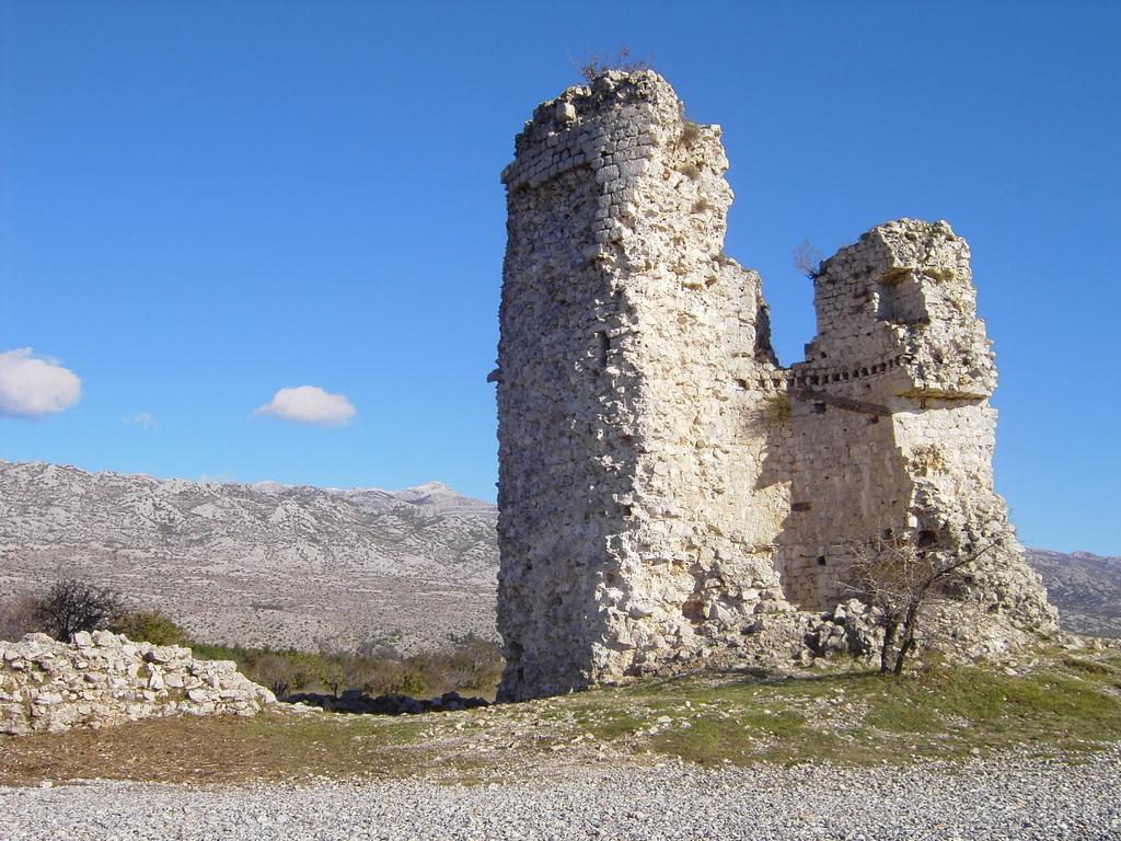 Apartments Dalmacija Starigrad Paklenica Exterior foto